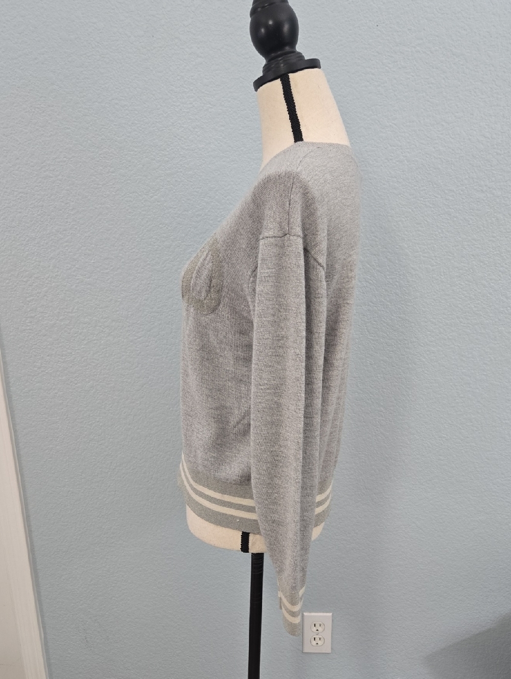 RAG & BONE Be Kind Reflective Light Gray Crewneck Sweater Striped Hem Sz MED - Picture 4 of 9